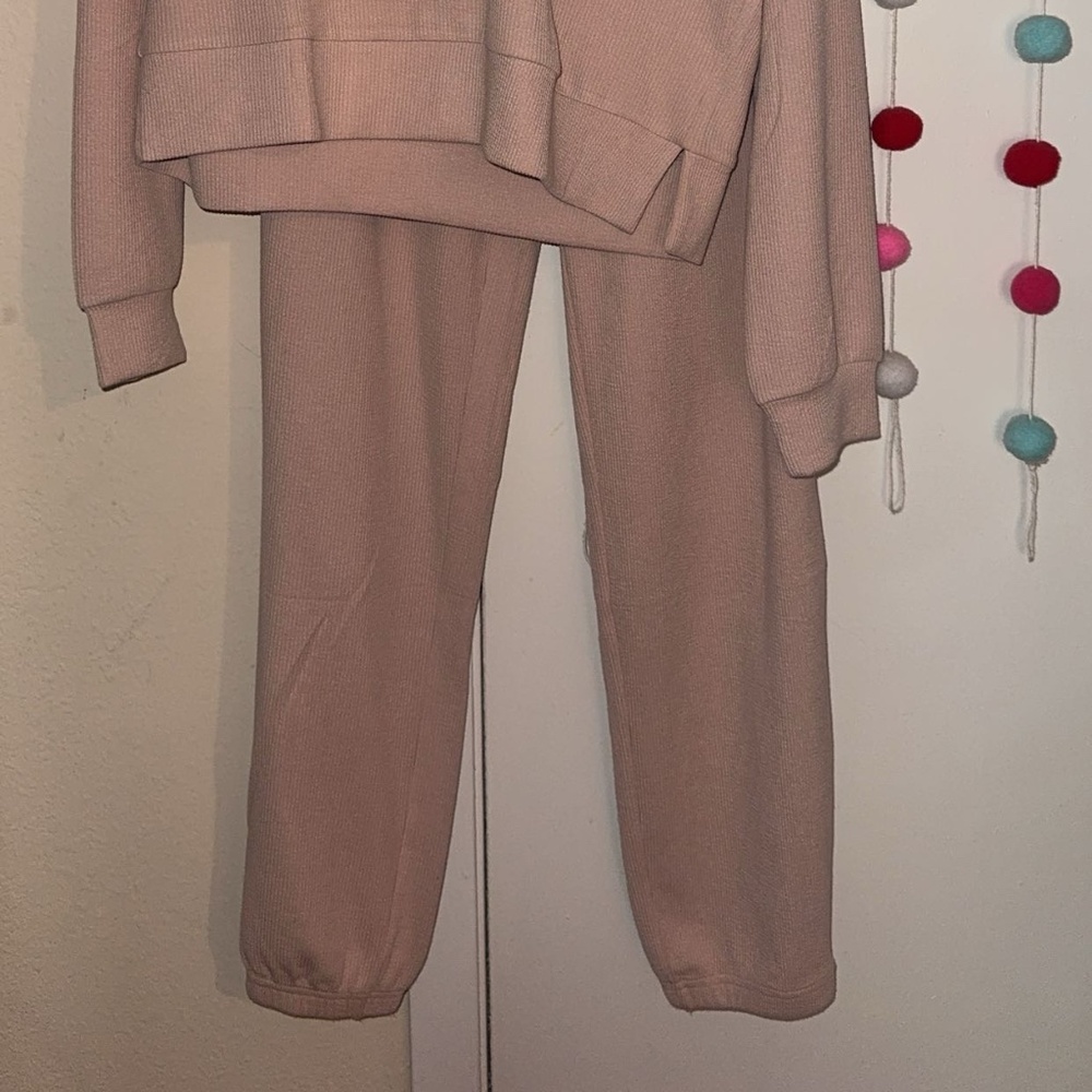Pink Ribbed Lounge Set - Picture 2 of 4